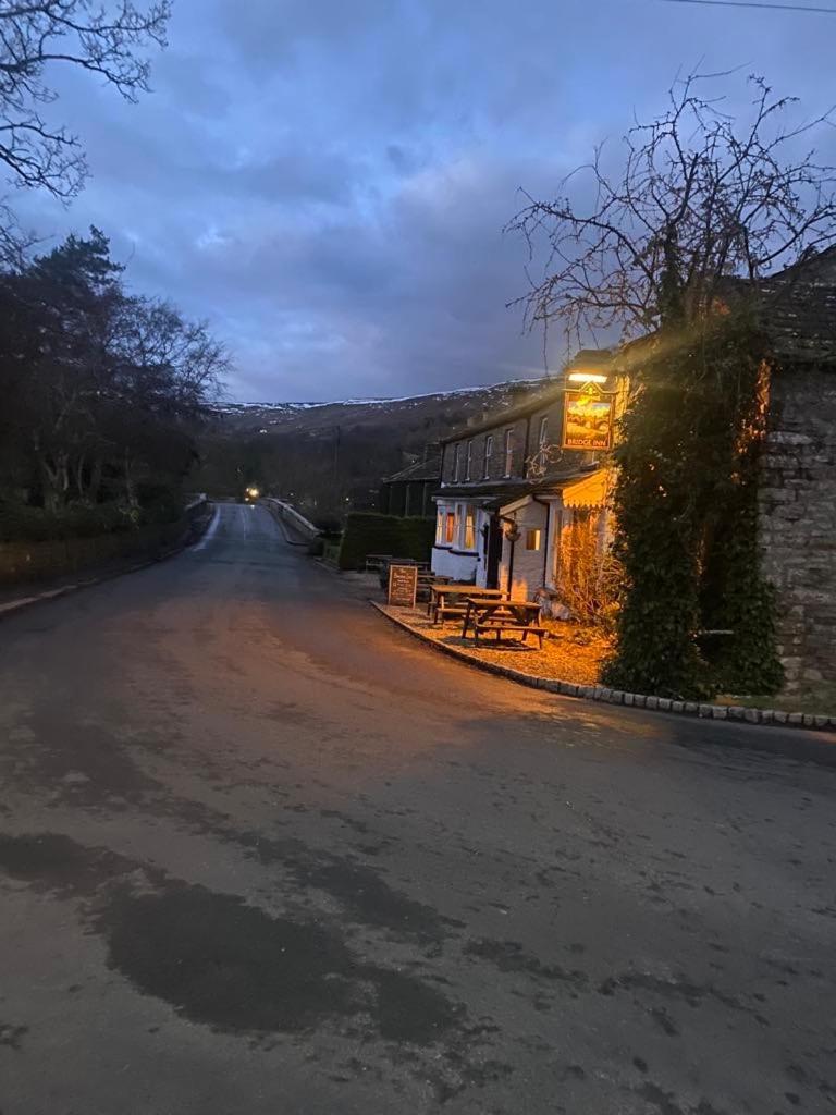 The Bridge Inn ريث المظهر الخارجي الصورة